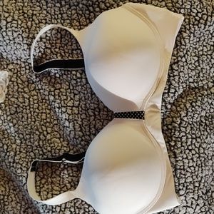 Smooth Contour T-Shirt Bra in Light Beige